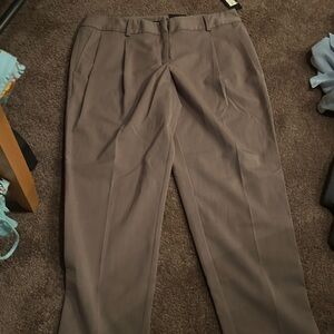 Apt. 9 Taupe Trousers New with tags size 4 ankle length brown trousers